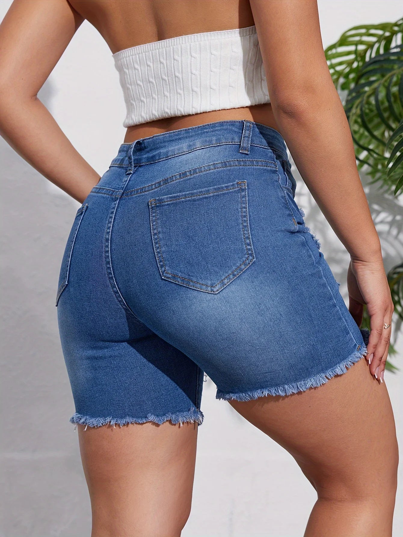 Women's short jeans with holes and tassels - NJN NATURES